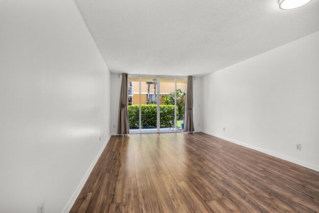 Photo - 1341 SE 3rd Ave Unit 112