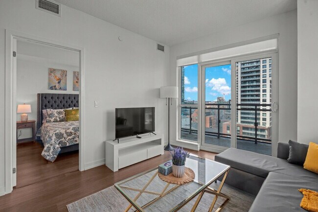 Photo - 89 Dunfield Ave Unit ID1346020P