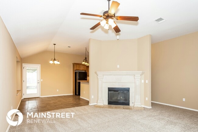 Photo - 305 Tecumseh Meadows Dr