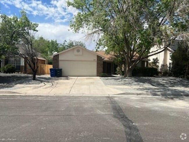 Building Photo - Taylor Ranch 3 Bedrooms  2 Bath  2/CG 1550/sf Rental
