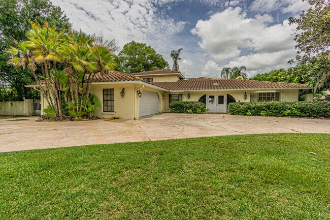 Photo - 18129 Crawley Rd