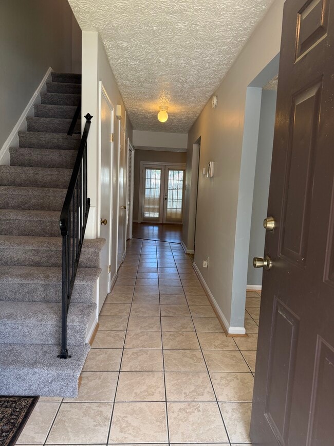 Photo - 372 Circuit Ln Townhome