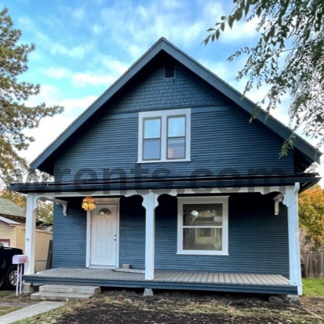Building Photo - Updated 4-Bedroom Home Near Perry Street –...