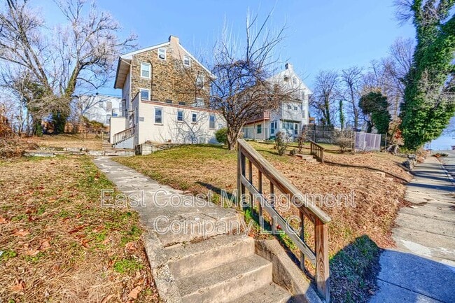 Photo - 2860 W Baltimore St Unit A