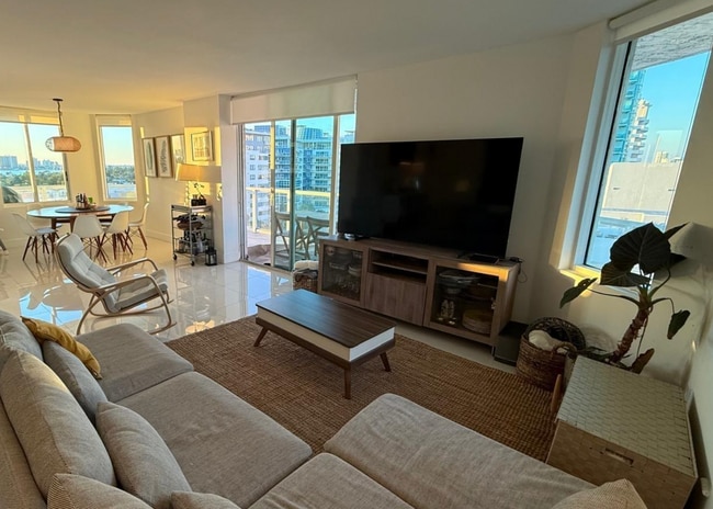 Photo - 5900 Collins Ave Unit 1008