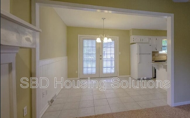 Photo - 512 NE Weathervane St