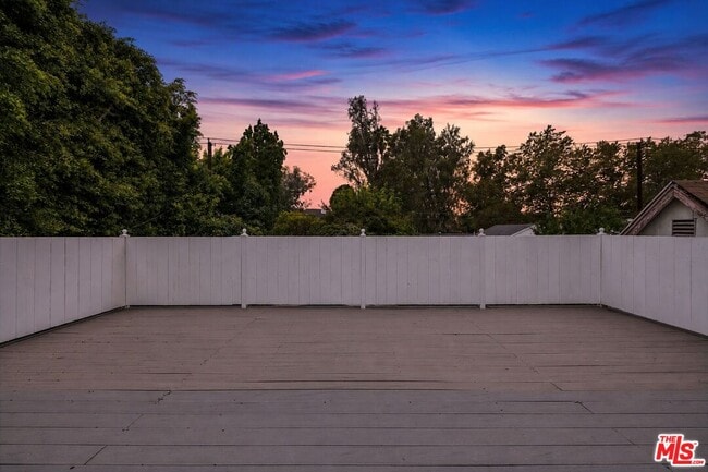 4309 Gentry Ave