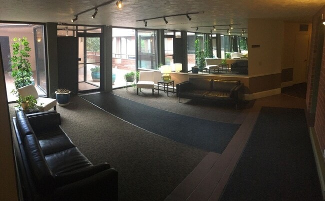 Photo - Modern Downtown Condo with Secure Access at Arlington Place Unidad 501