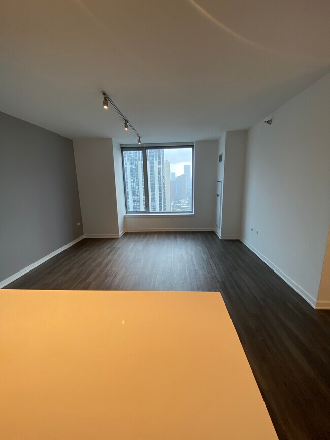 1200 N La Salle Dr
