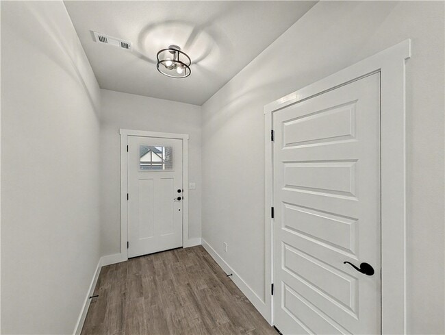 Photo - 6907 SW High Meadow Blvd