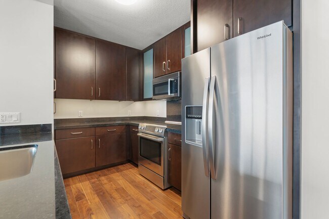 Photo - Beautiful Ocean View 2-Bedroom / 2-Bathroo...