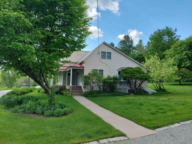 Building Photo - 3292 Vermont Rte 100