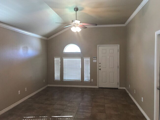 Photo - 3 bedroom 2 bath Duplex Text 302-231-7228 ...