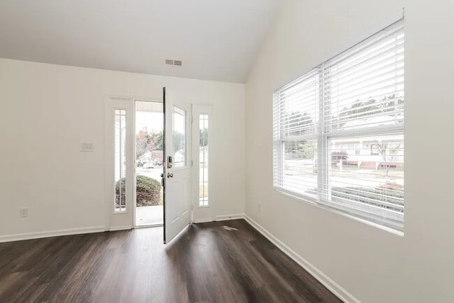 Photo - 297 Maynard S Dr