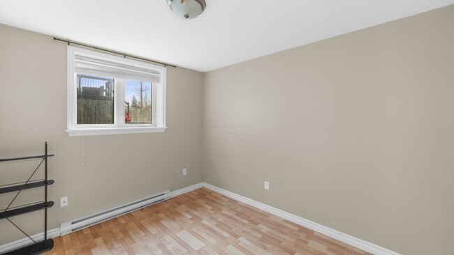 Photo - 71 Viscount St