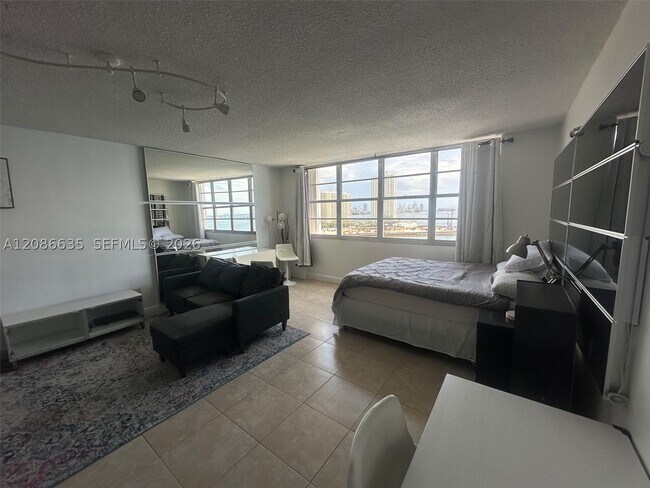 Photo - 905 Brickell Bay Dr Unit 1029