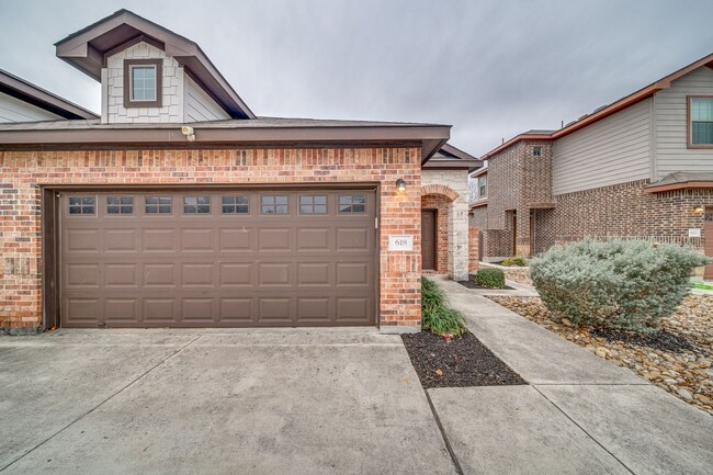 Right Unit, 2-Unit Townhome, One-Story - Right Unit, 2-Unit Townhome, One-Story