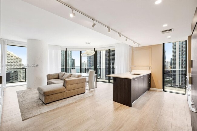 Photo - 45 SW 9th St Unit 2303