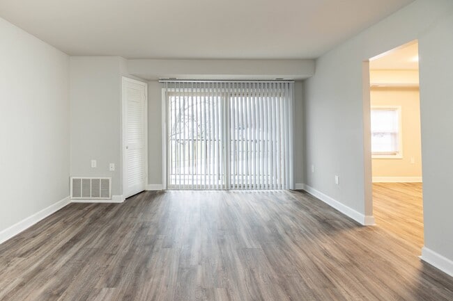 Cub Hill Apartments
