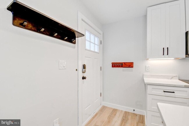 Photo - 5012 2nd St NW Unidad 2