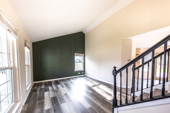 Photo - 135 Seton Creek Dr