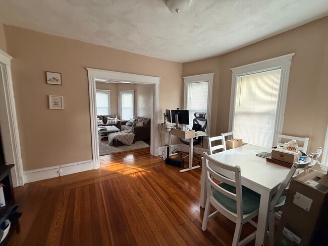 Photo - 42 Gibbens St Unit 2