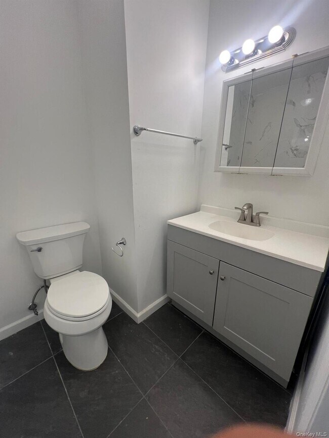 Photo - 97 Elm St Unidad 3E