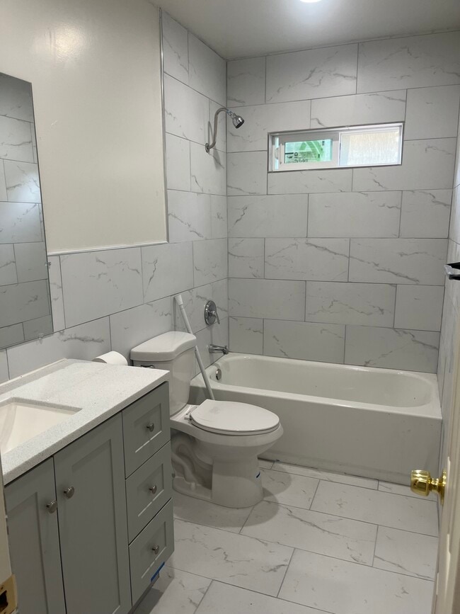 Photo - 1117 N Sycamore Ave