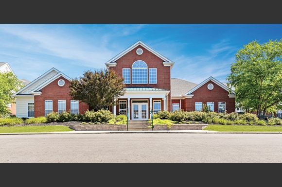 Photo - University Courtyard Athens Student