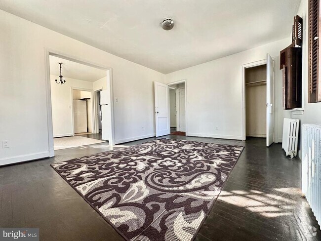 Building Photo - 1300 N Hudson St Rental