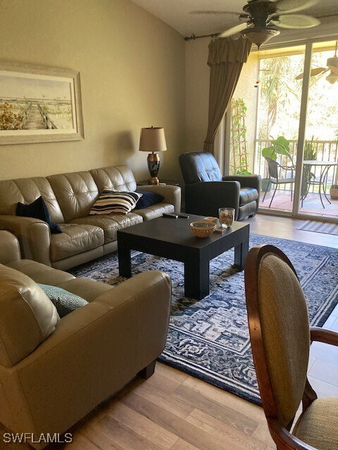 Photo - 20321 Estero Gardens Cir Unidad 203