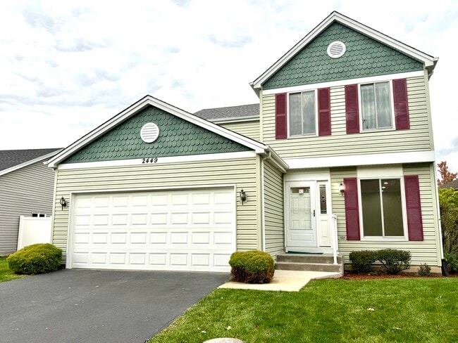 Building Photo - 2449 Carlton Dr