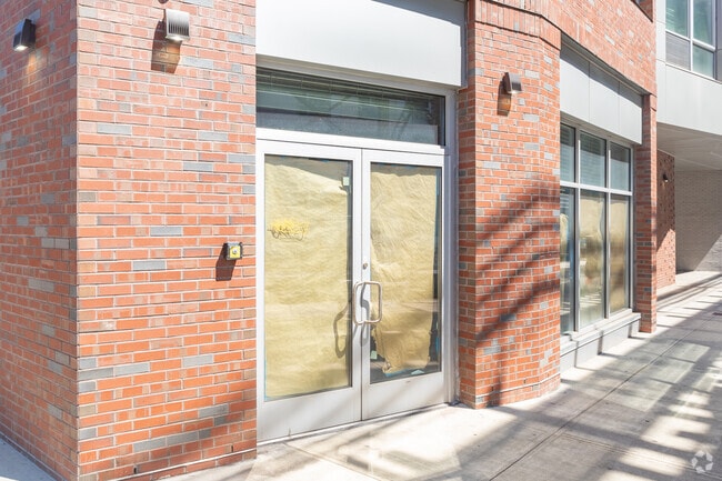 Photo - Livonia Commons