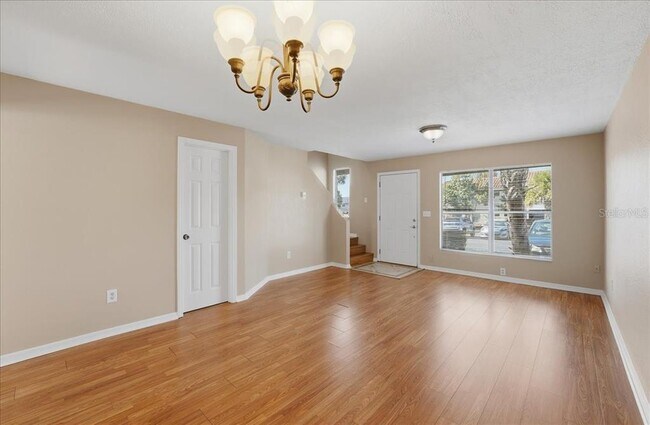 Photo - 1645 Sandy Point Square