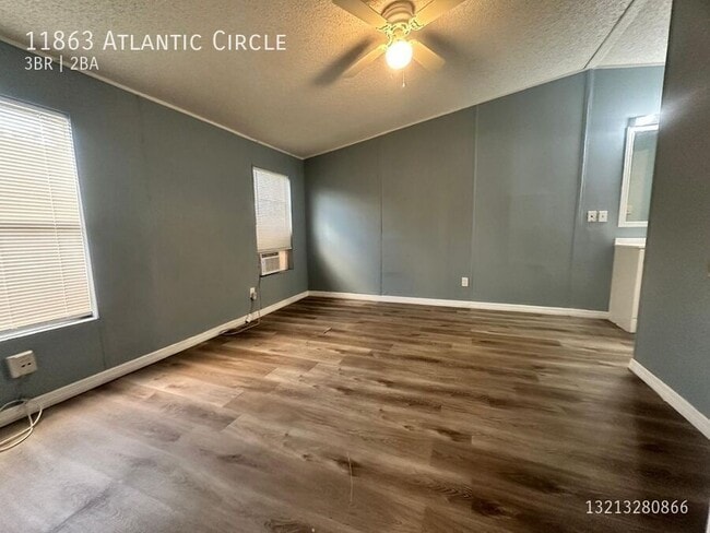 Photo - 11863 Atlantic Cir