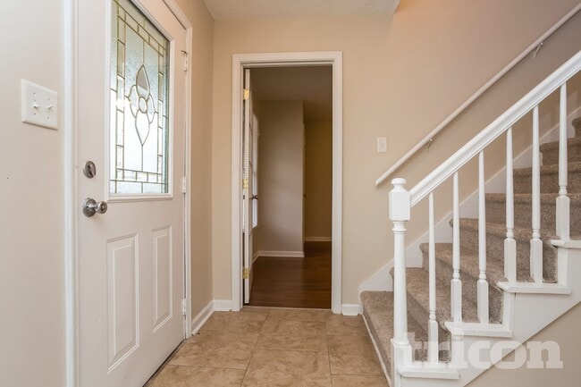 Photo - 1686 Underwood Dr SE