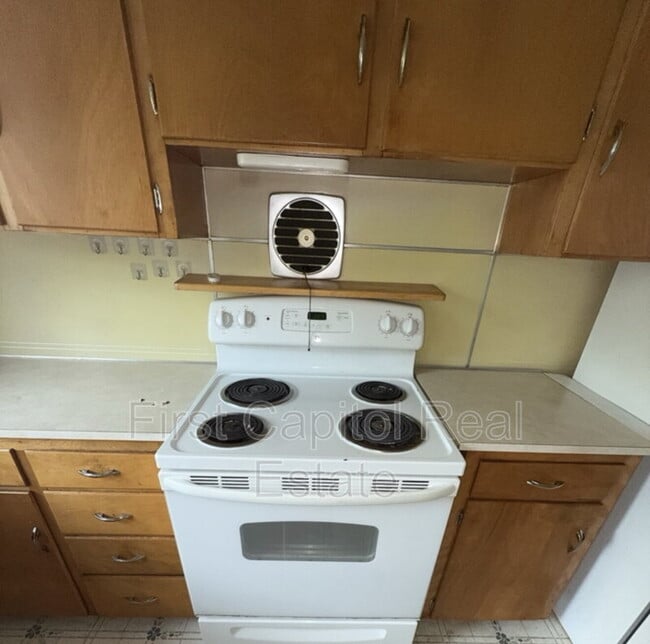 Photo - 1715 W Market St Unit Apt 2