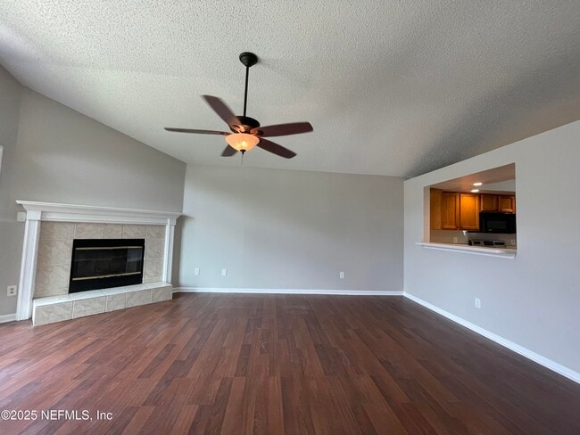 Photo - 1138 Homard Blvd E