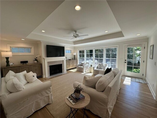 Photo - 2497 Thompson Rd NE