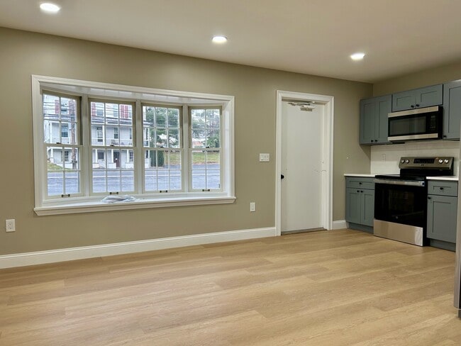 Photo - 60 W Church Rd Unit L