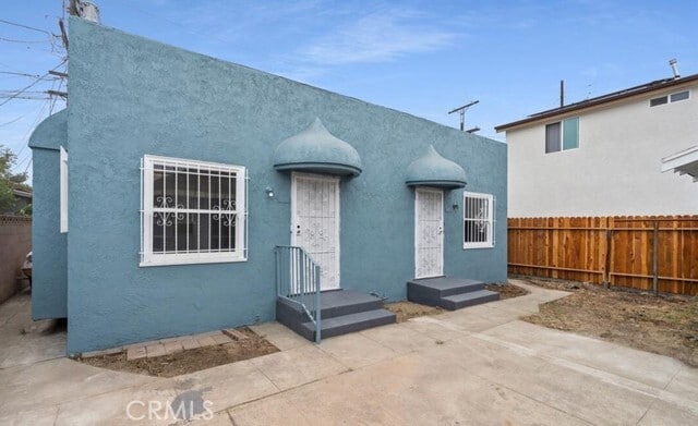 Photo - 454 W 59th Pl