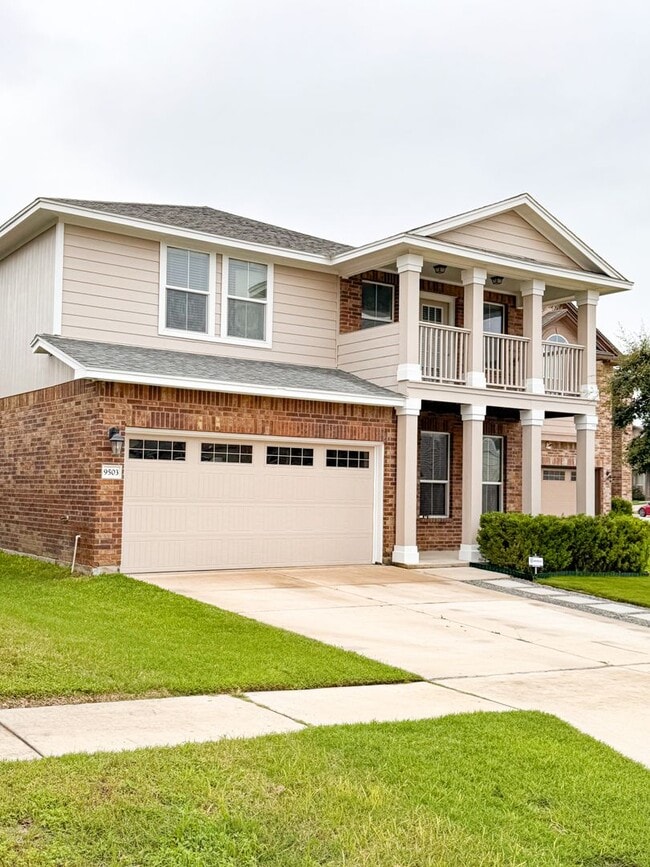 Building Photo - Beautiful Home in Yowell Ranch