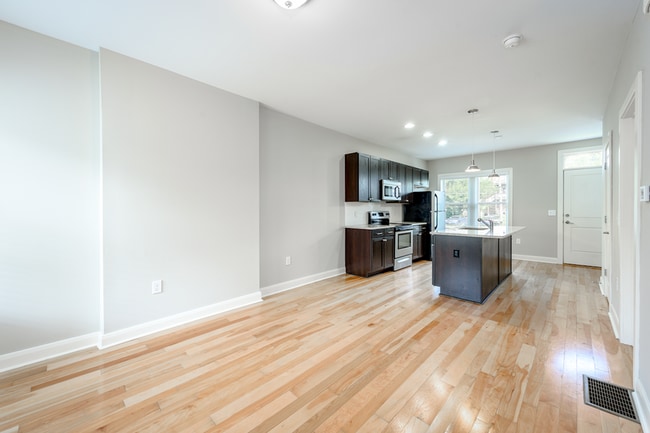 Grant Commons Kitchen and Living Room