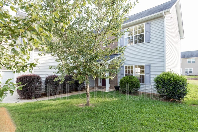 Photo - 2978 Clover Rd NW