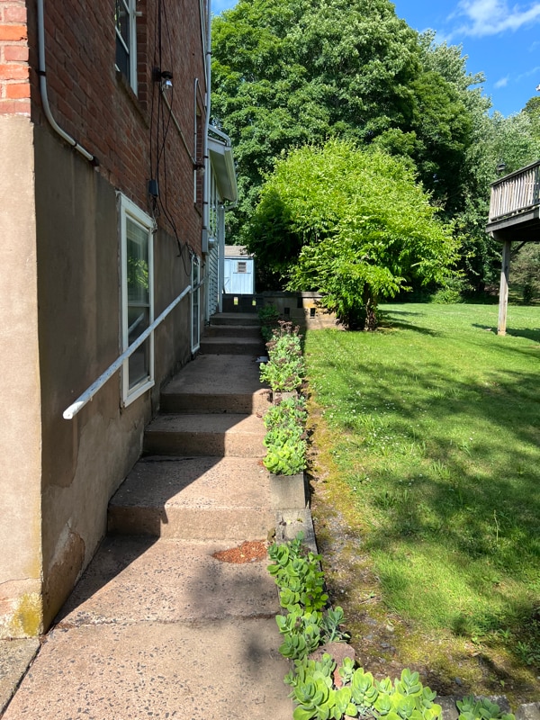 Photo - 678 Bartholomew Rd Unit 678