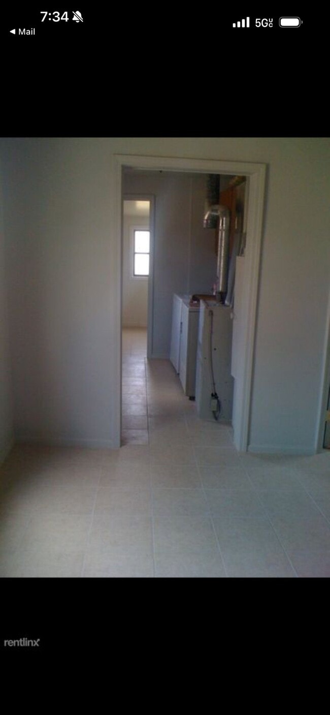 Photo - 7342 Cavell St