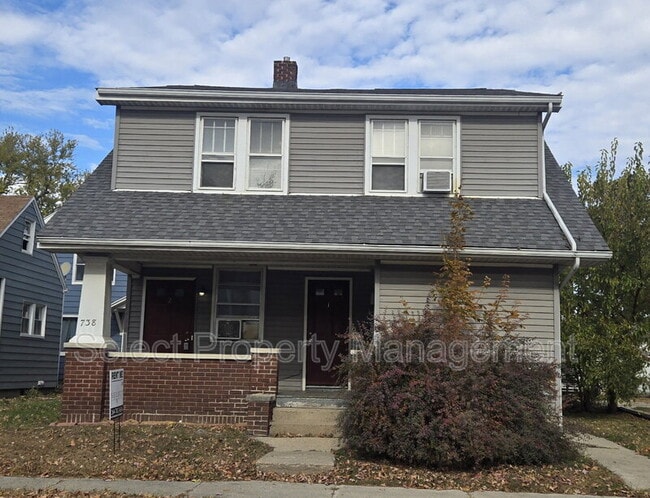 Building Photo - 738 3rd St Unit #2