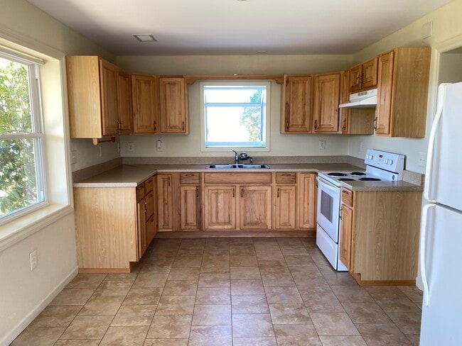 Photo - 110 Horizon Meadows Rd