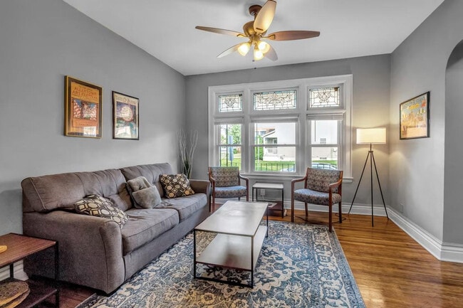 Building Photo - 173 Carlton St Unit ID1467450P