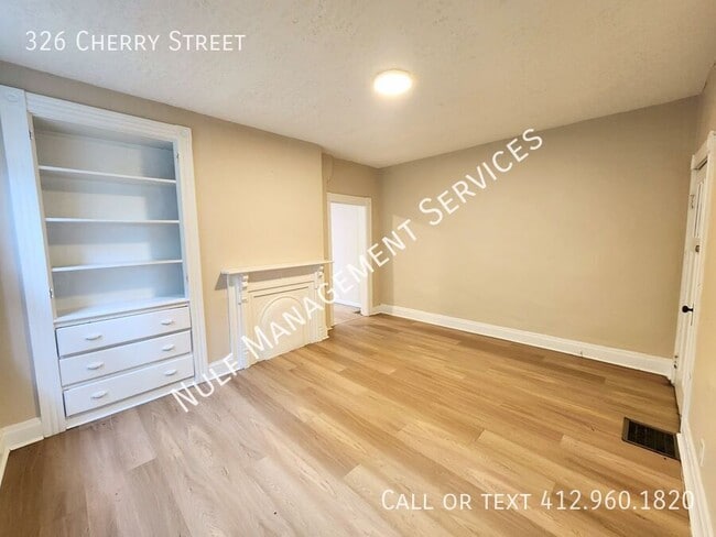 Photo - 326 Cherry St
